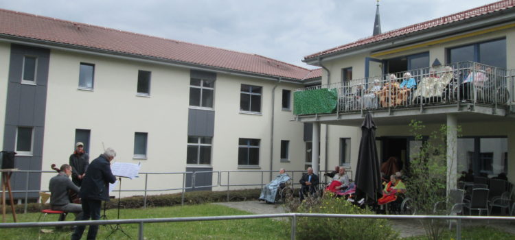 MDR-JUMP Lieder-Lieferdienst zu Gast im Senioren-Centrum Lengenfeld